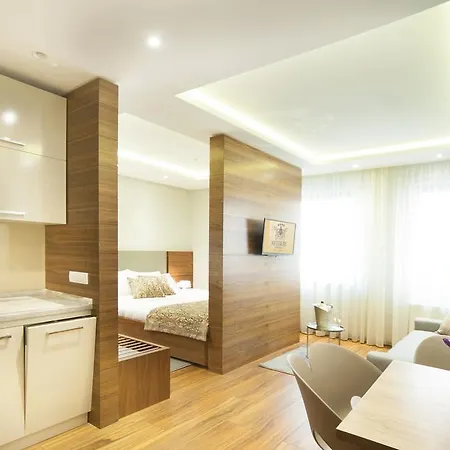 Nv Luxury & Belgrado