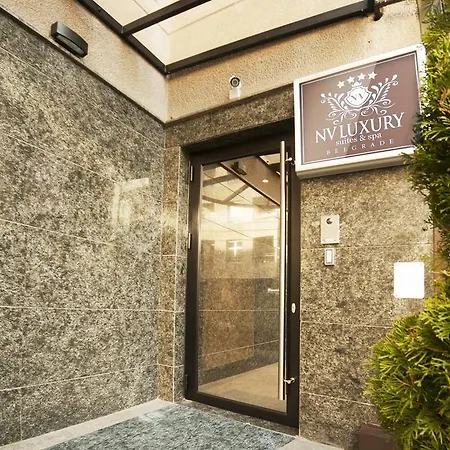 Nv Luxury & *